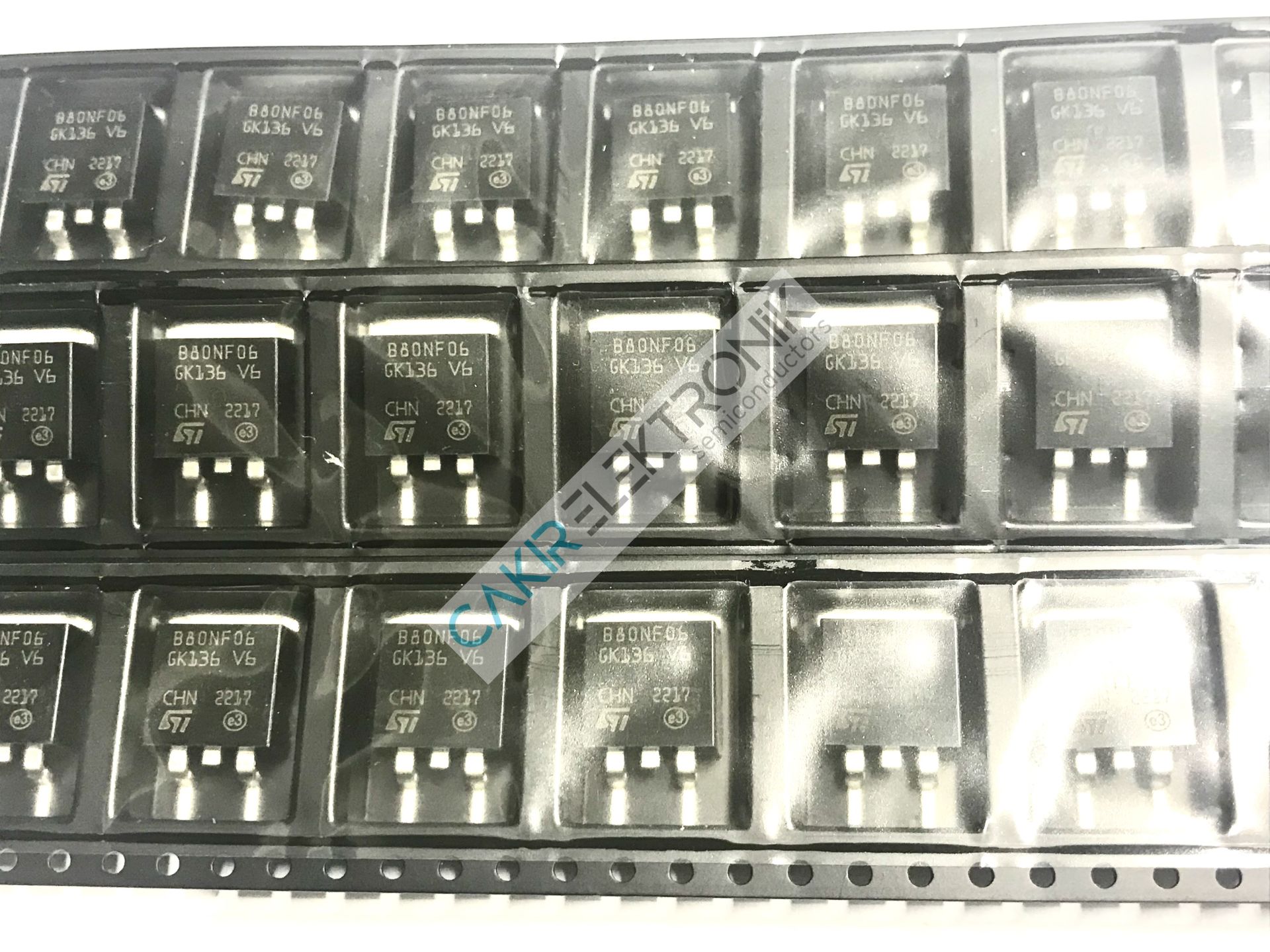 STB80NF06 - B80NF06 - 80NF06 - D2PAK - N KANAL  80A. 60V POWER MOSFET
