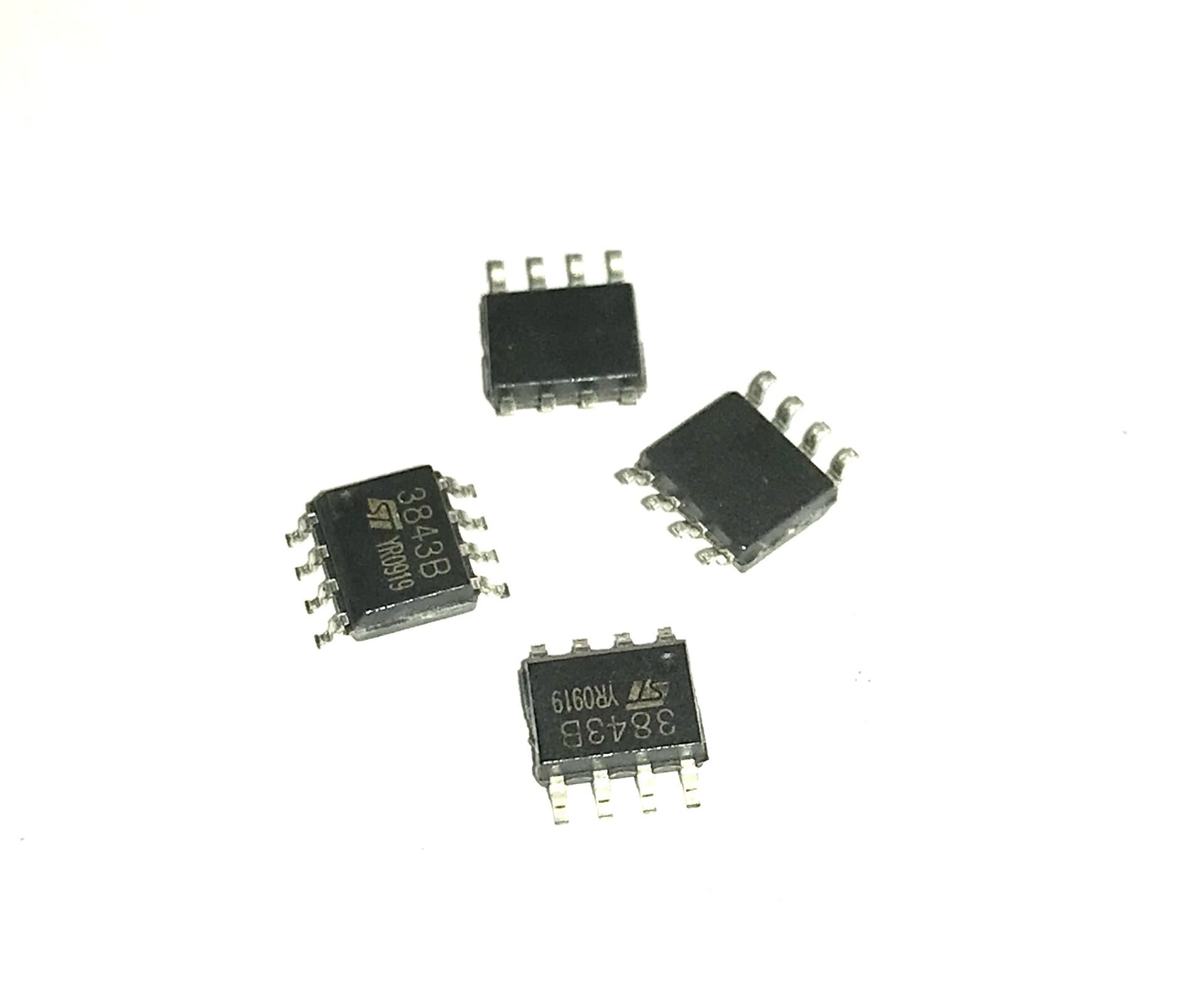 UC3843B - 3843 SMD - 3843B - UC3843BD1R2G High Performance Current Mode Controllers