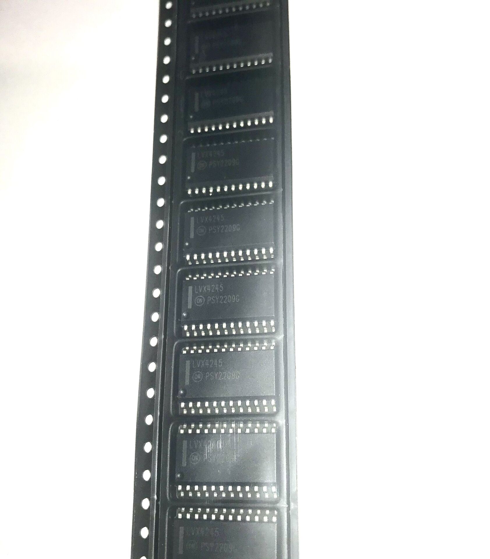 74LVX4245 -  SOIC 24 - LVX4245 - 8-Bit Dual Supply Translating Transceiver with TRI-STATEÉ