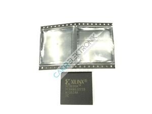 XC3030A - 7PC84C - XC3030- PLCC84 Field Programmable Gate Arrays