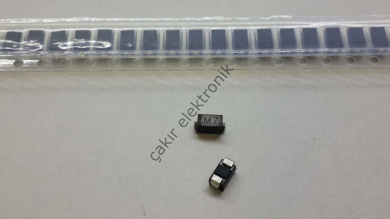 M7 SMD DİYOT ,1N4007 SMD, 1A. 1000V DO-214A  DİYOT