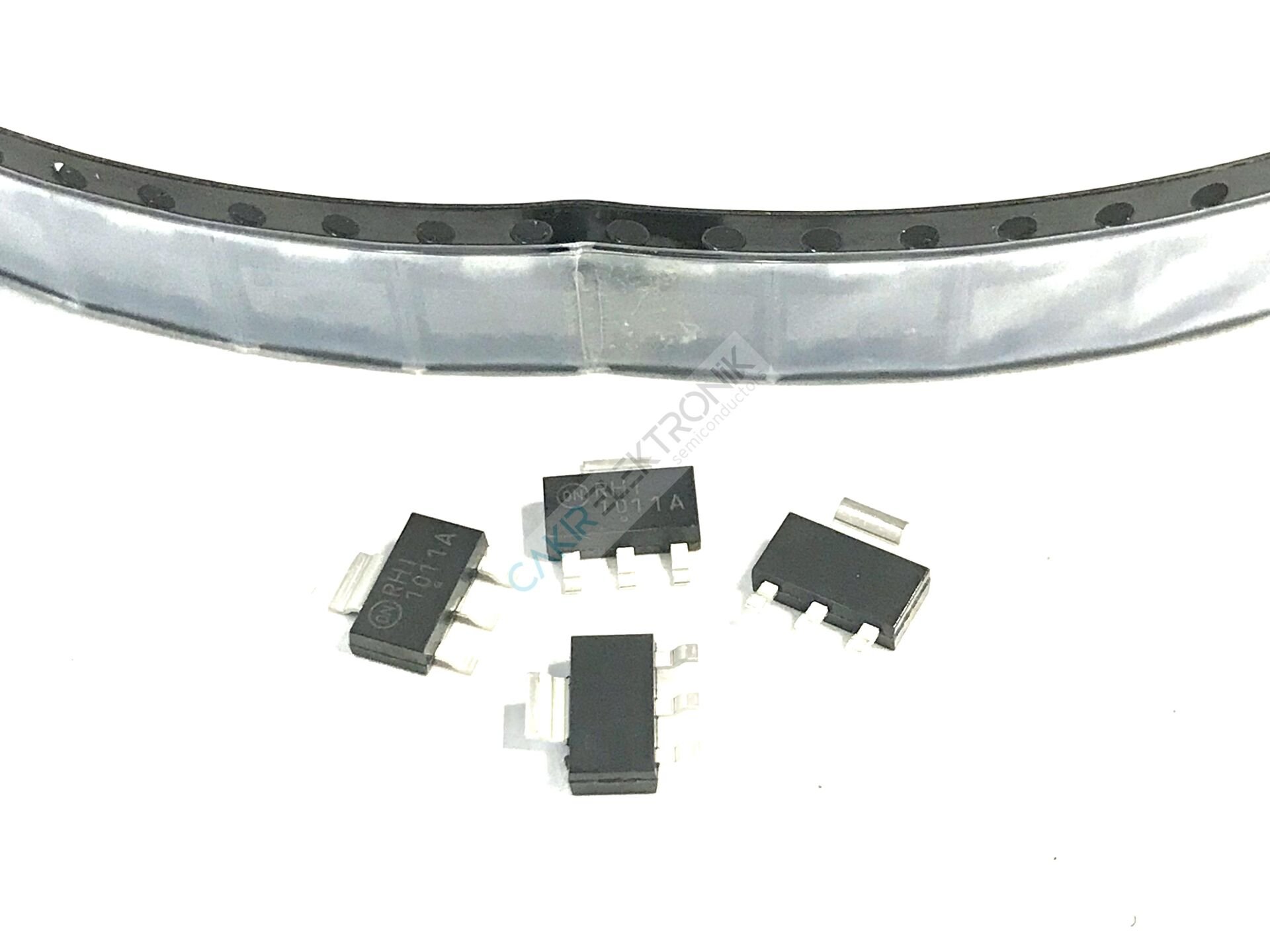 NCP1011ST65T3G - 1011C - 1011A - SOT-223-4 - Operating Supply Voltage:	- 300 mV to 10 V - Switching Controllers Low Standby Power Monolithic Switcher