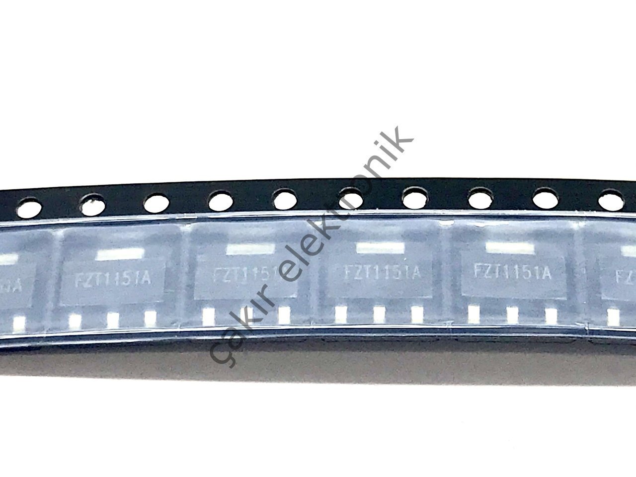 FZT1151ATA  , FZT1151A - FZT1151 SOT223 PNP 3A. 45V.  TRANSİSTÖR