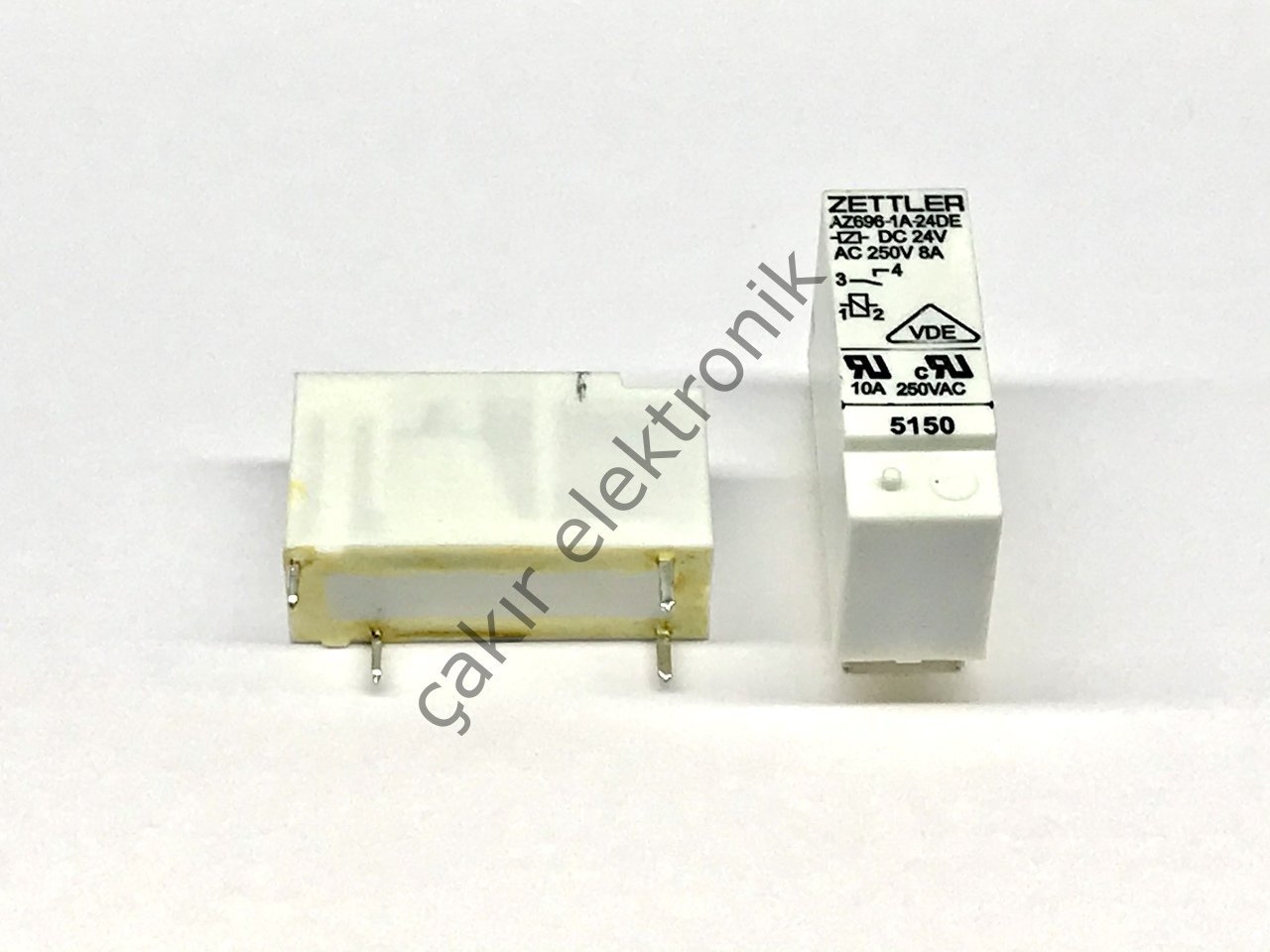 AZ696-1A-24DE    DC24V-C 8A . TEK KONTAK RÖLE 5PİN