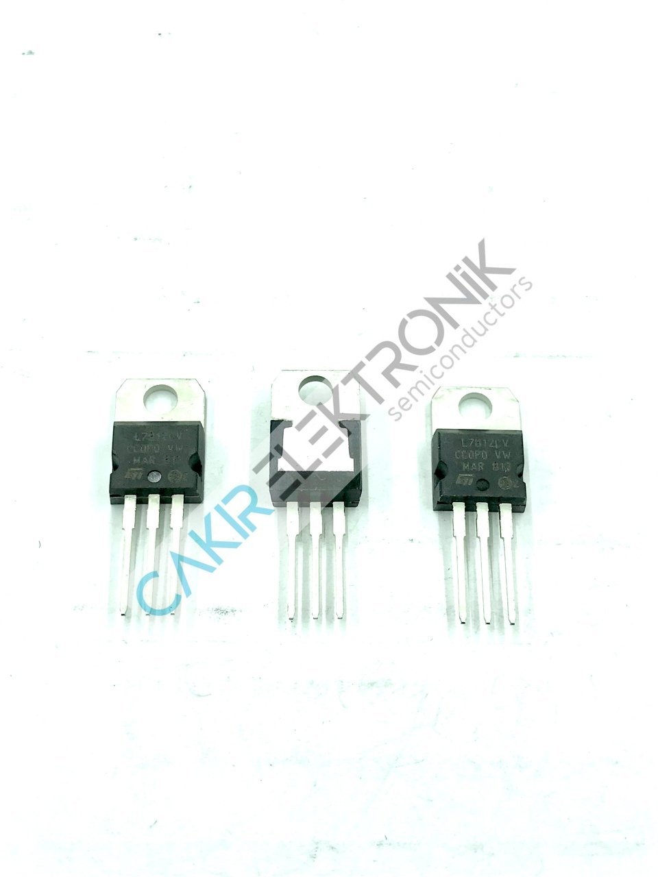 L7812CV - 7812 - 7812CV - 7812 METAL - TO220 -1,5A 12V.
