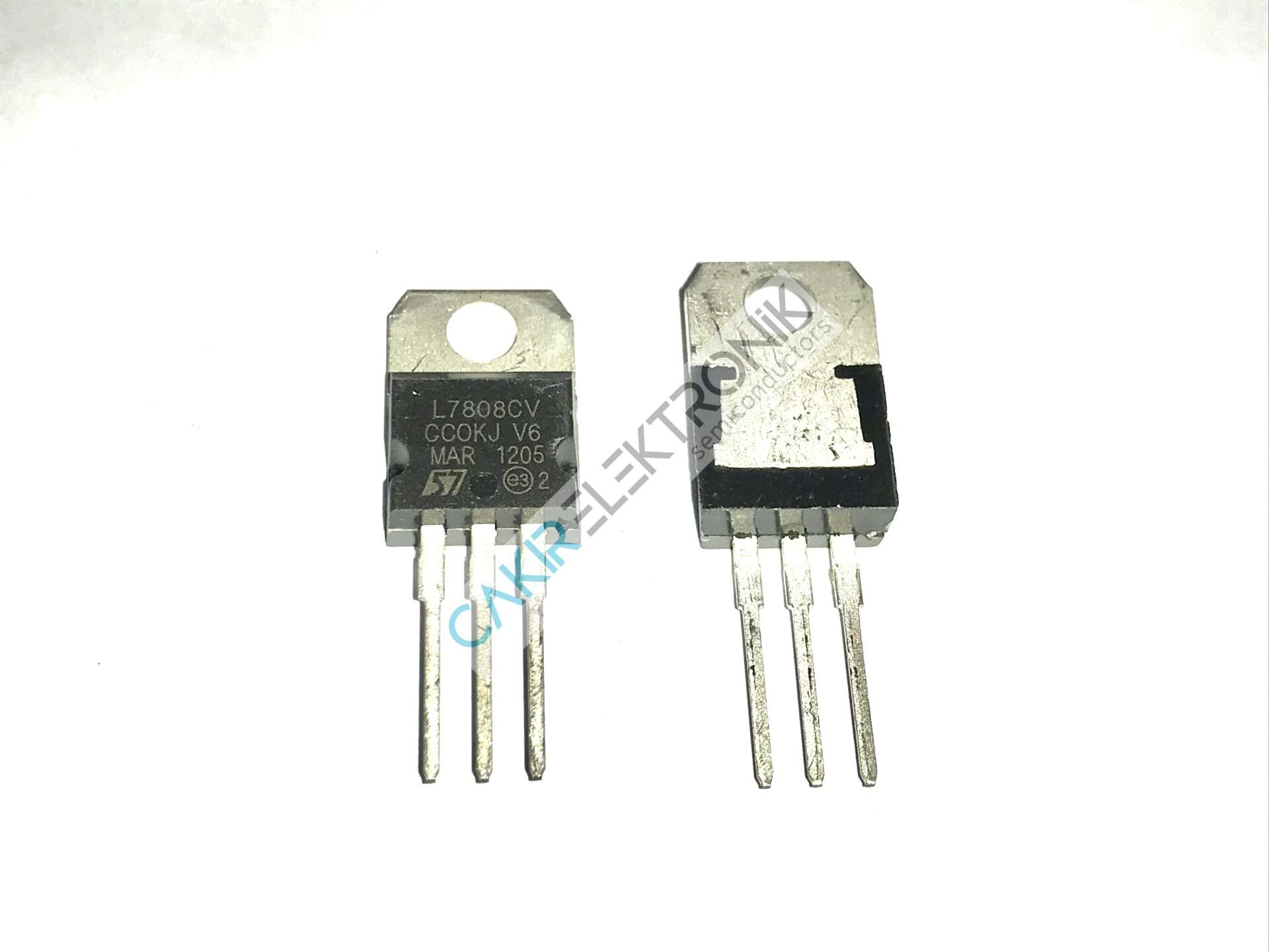 7808 - L7808CV - 8V. 1,5A. TO-220 REGÜLATÖR