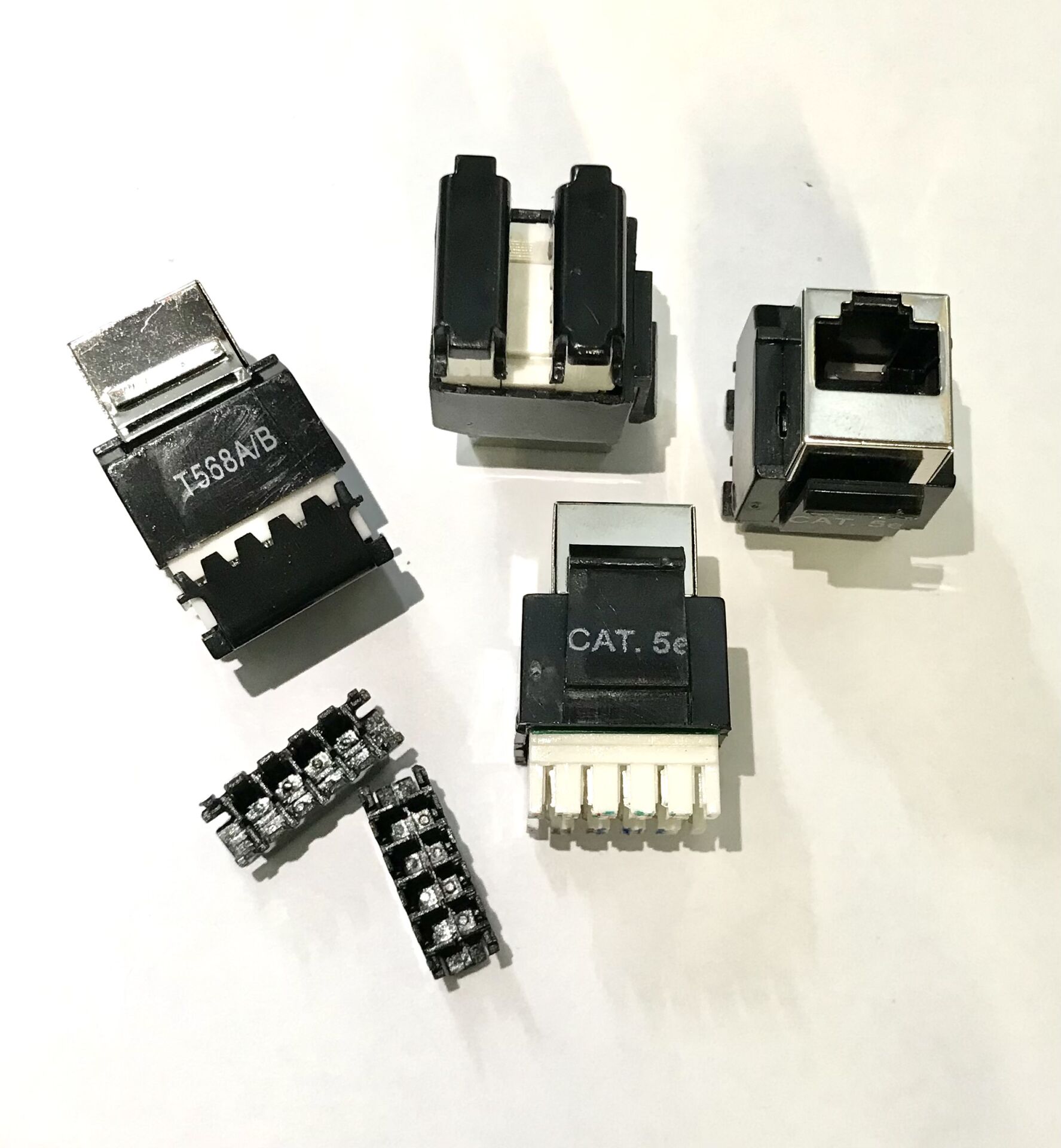 CAT5e RJ45 KEYSTONE JACK DİŞİ KONNEKTÖR