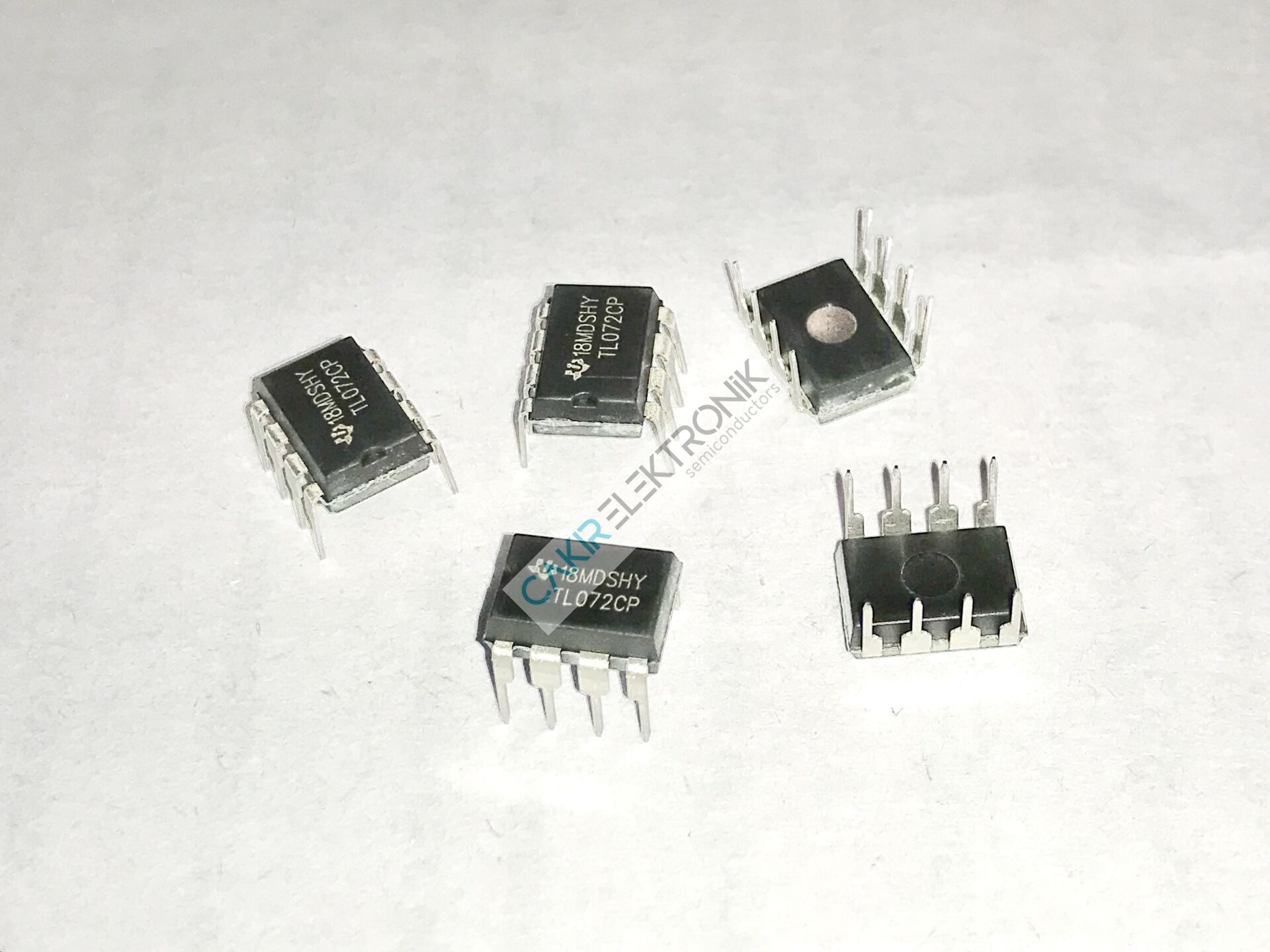 TL072CP -  072CP -TL072 DIP Low-Noise JFET-Input Operational Amplifiers