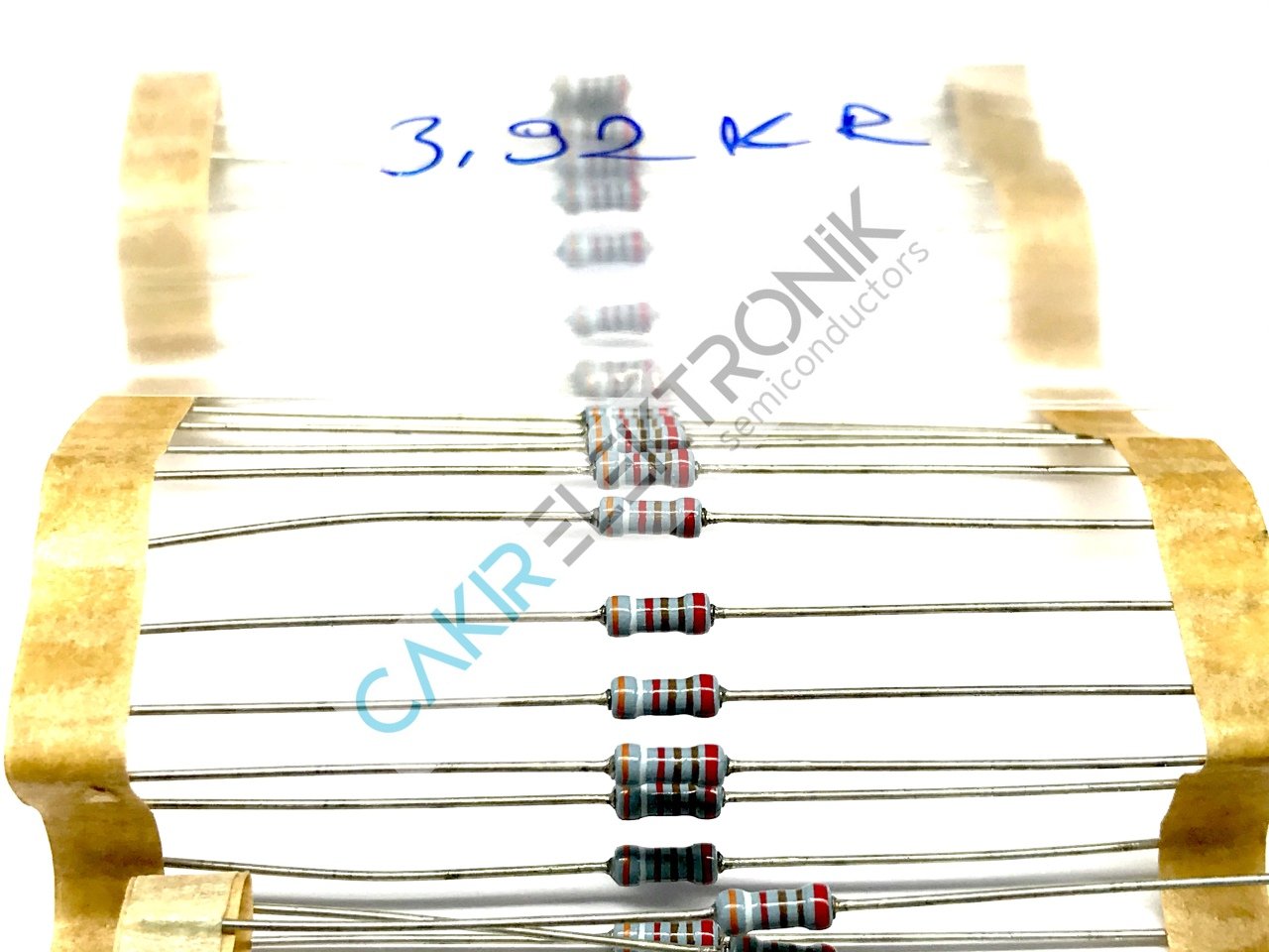 3.92K -  3,92KR - 3.92KR - 3K92 -  KOHM -  1/4 DİRENÇ %1 METAL FİLM  ,  CF1/4 3,92KRΩ; 0.25W; ±1%; Ø2.3x6mm; Leads: axial 50 ADETTİR