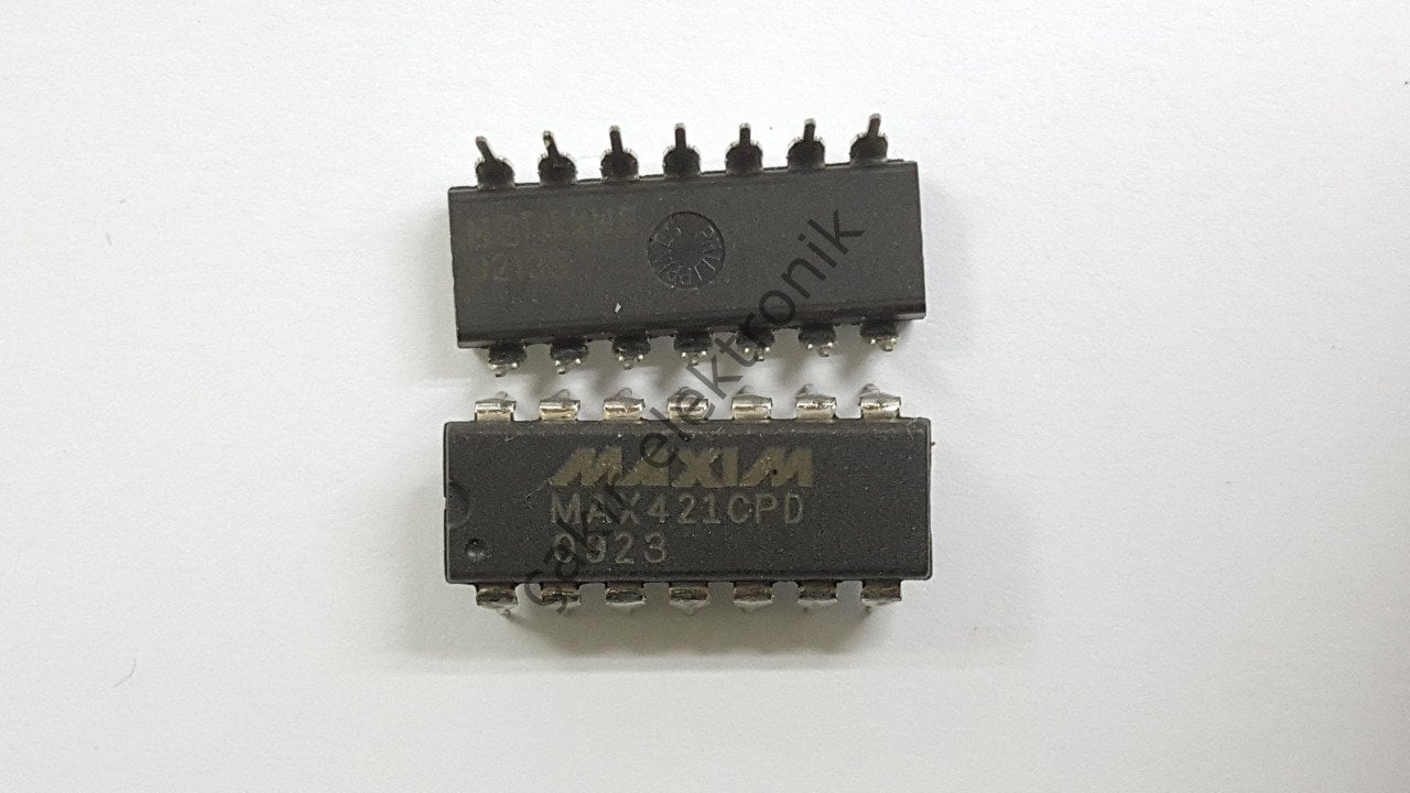 MAX421 - MAX421CPD - ±15V Chopper Stabilized Op Amps