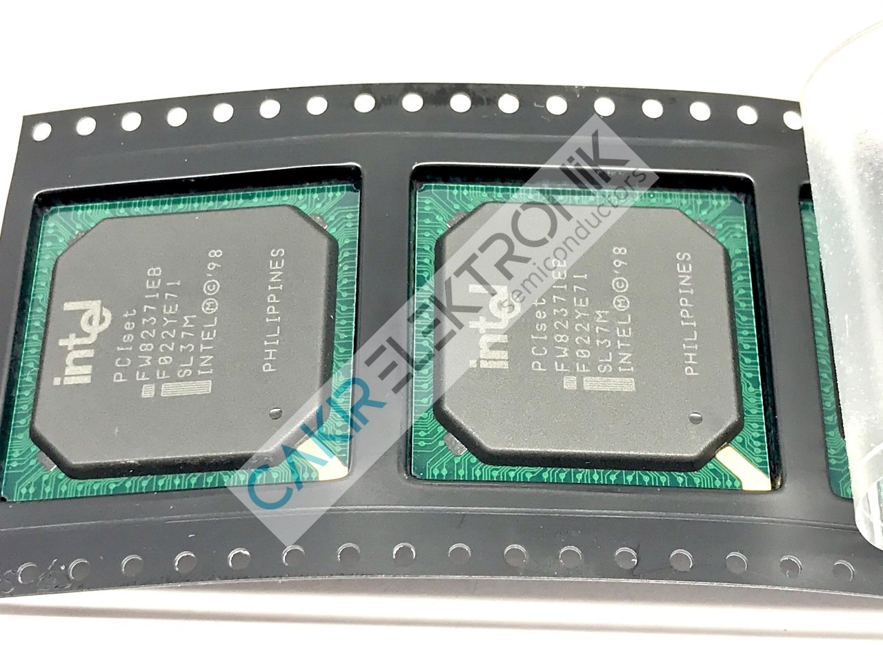 FW82371EB-SL37M