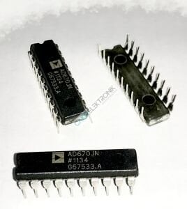 AD670JN , AD670 , 8 Bit Analog to Digital Converter 2 Input 1 SAR 20-PDIP